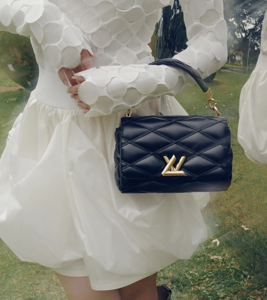 LV 2024 秋冬時裝秀系列GO-14 PM Malletage 斜挎鏈條包 手袋-M12004 7 LV M12004 19