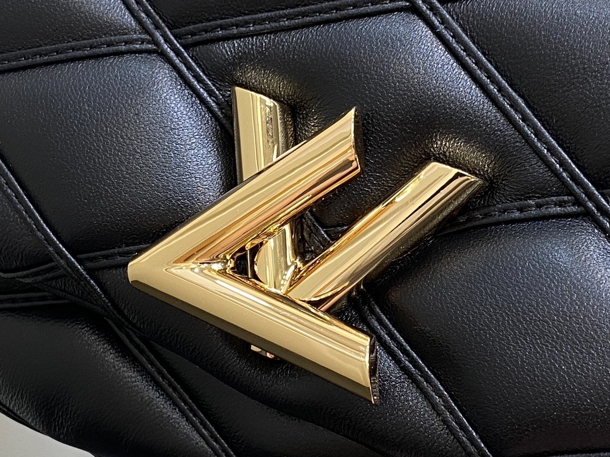 LV 2024 秋冬時裝秀系列GO-14 PM Malletage 斜挎鏈條包 手袋-M12004 15 LV M12004 7