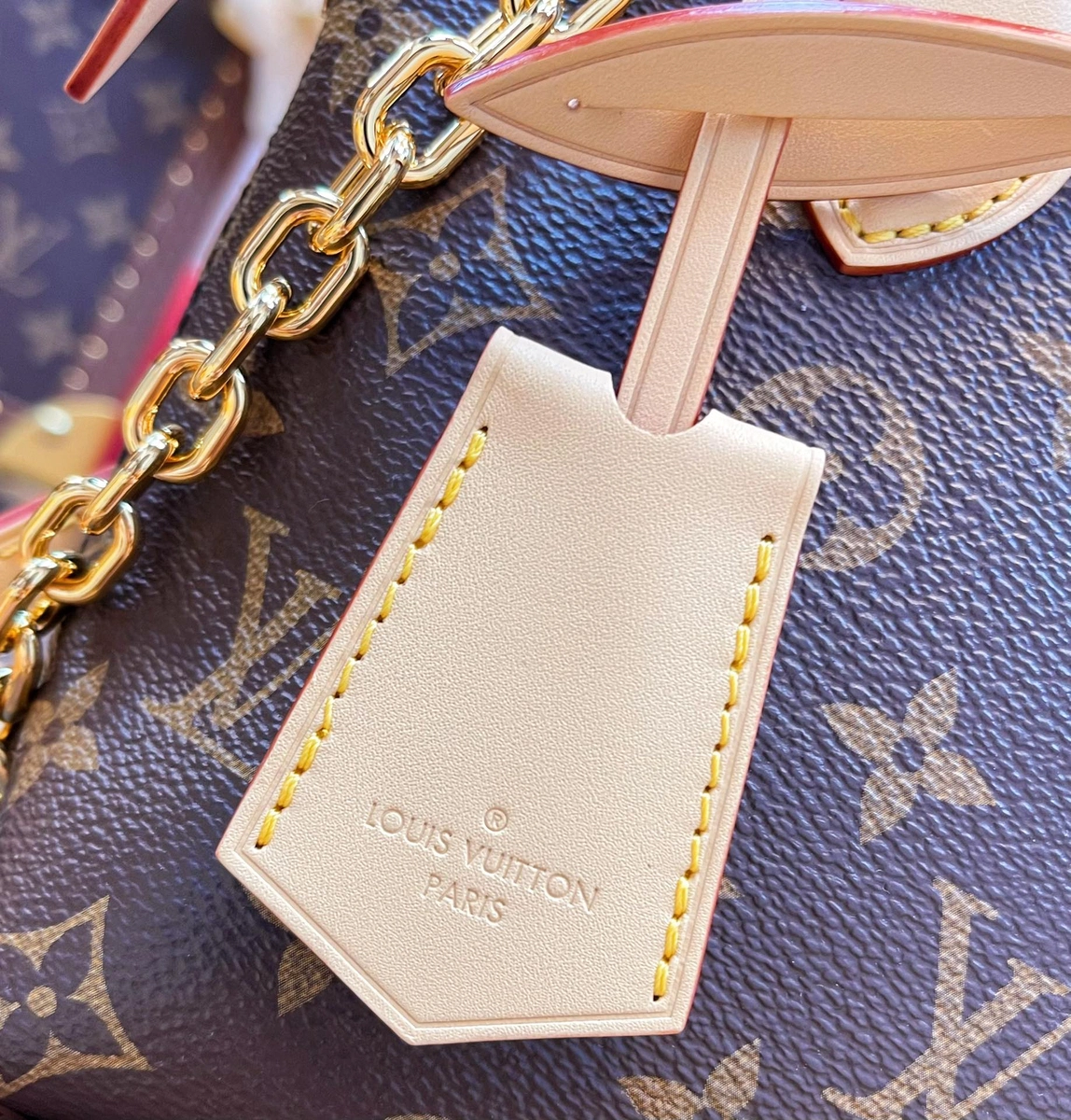 LV 2024 秋冬時裝秀系列Lockit BB Monogram 鏈條包手袋-M12019 12 LV M12019 14