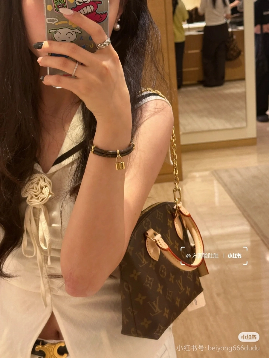 LV 2024 秋冬時裝秀系列Lockit BB Monogram 鏈條包手袋-M12019 1 LV M12019 20