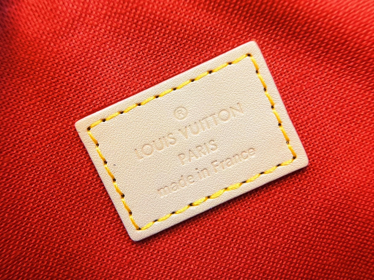 LV 2024 秋冬時裝秀系列Lockit BB Monogram 鏈條包手袋-M12019 19 LV M12019 7