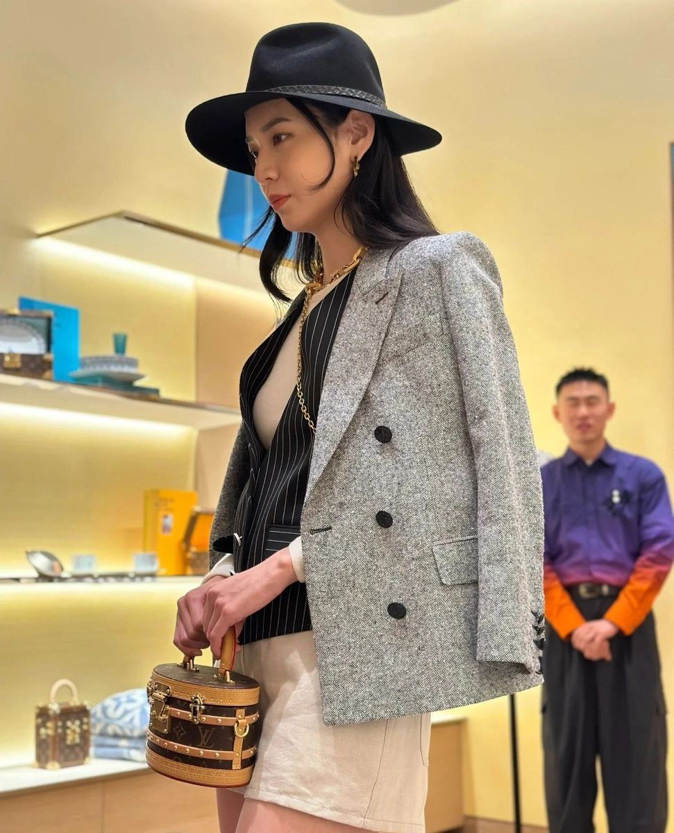 LV Ellis Monogram 盒子 化妝包 手袋-M24843 5 LV M24843 28