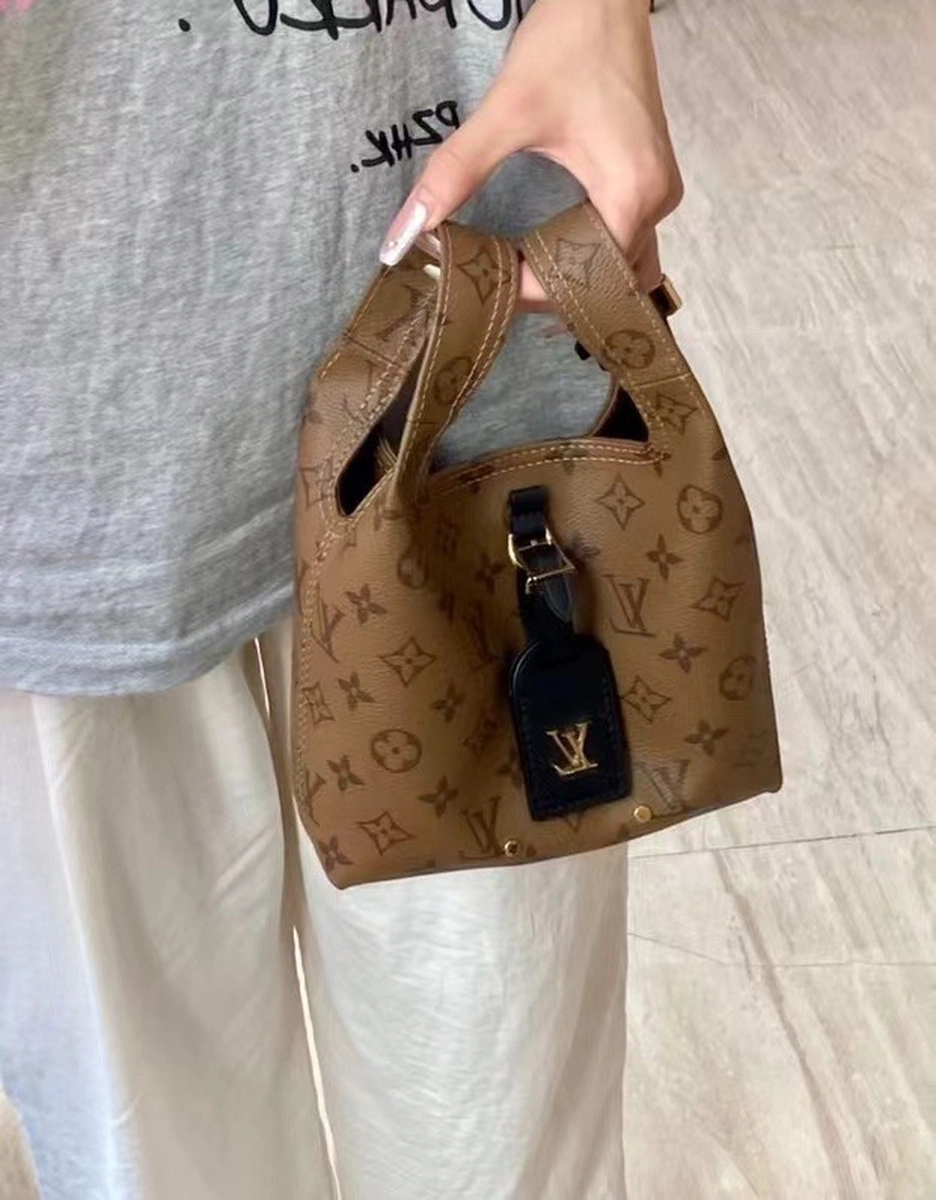 LV Atlantis BB Monogram 購物手袋包-M46816 9 LV M46816 10