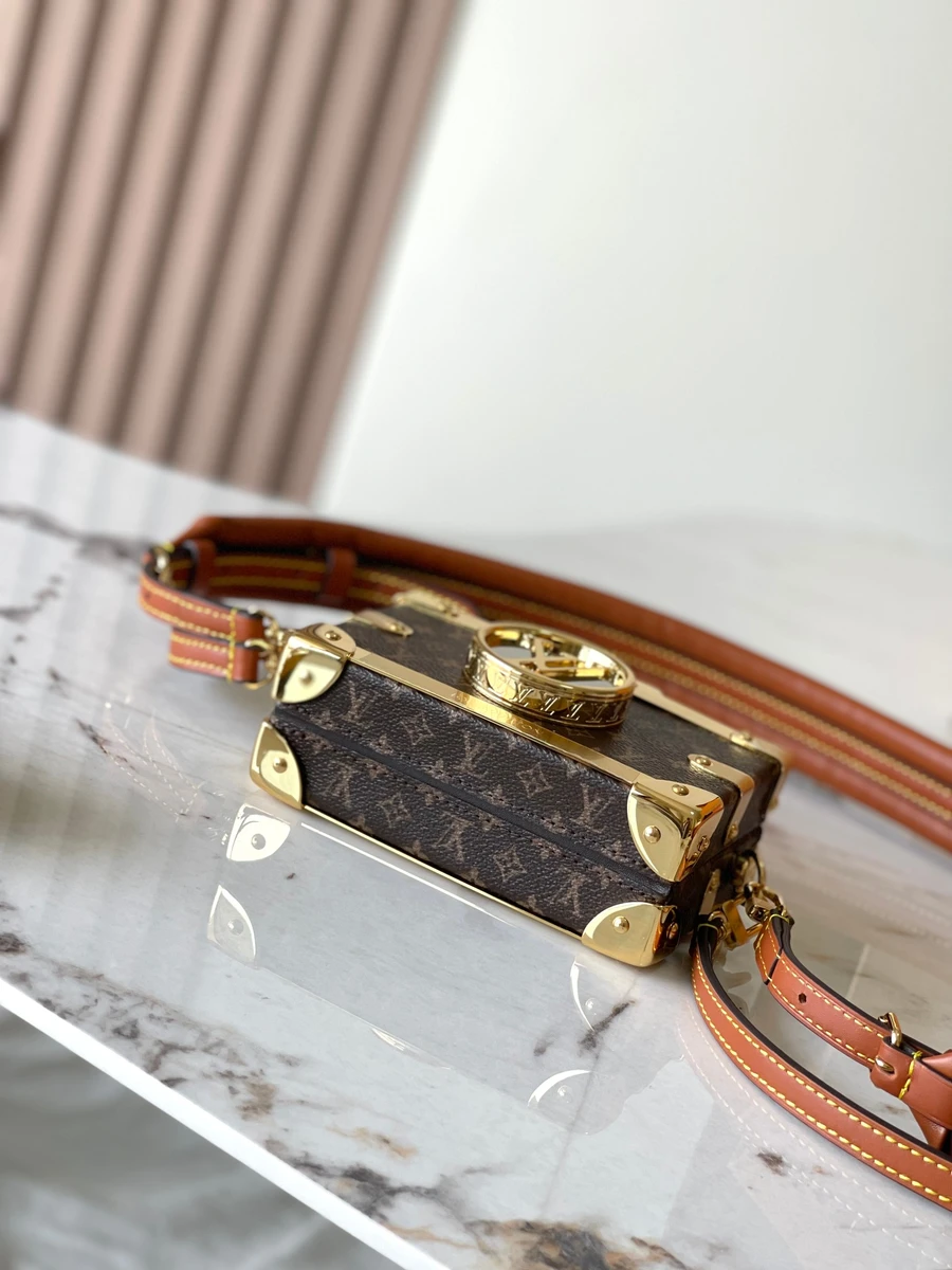 LV Pic Trunk Monogram 相機包-M47116 11 shopbag 261120241302434