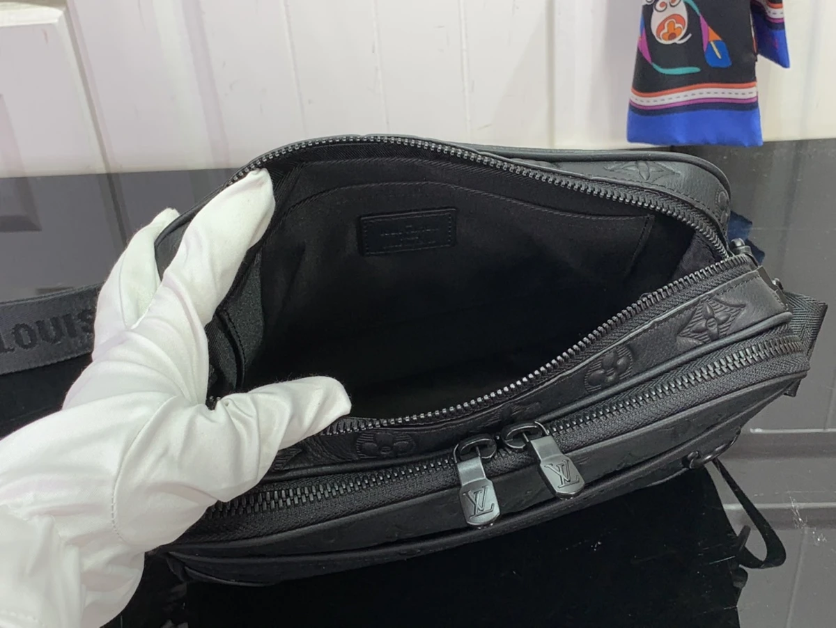 LV Alpha 黑色壓花男士郵差包 手袋-M46955 6 shopbag 261120241437336