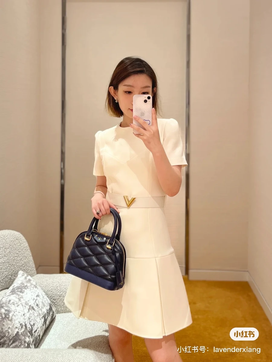LV Alma BB 貝殼手袋-M23666 1 shopbag 2811202412330911
