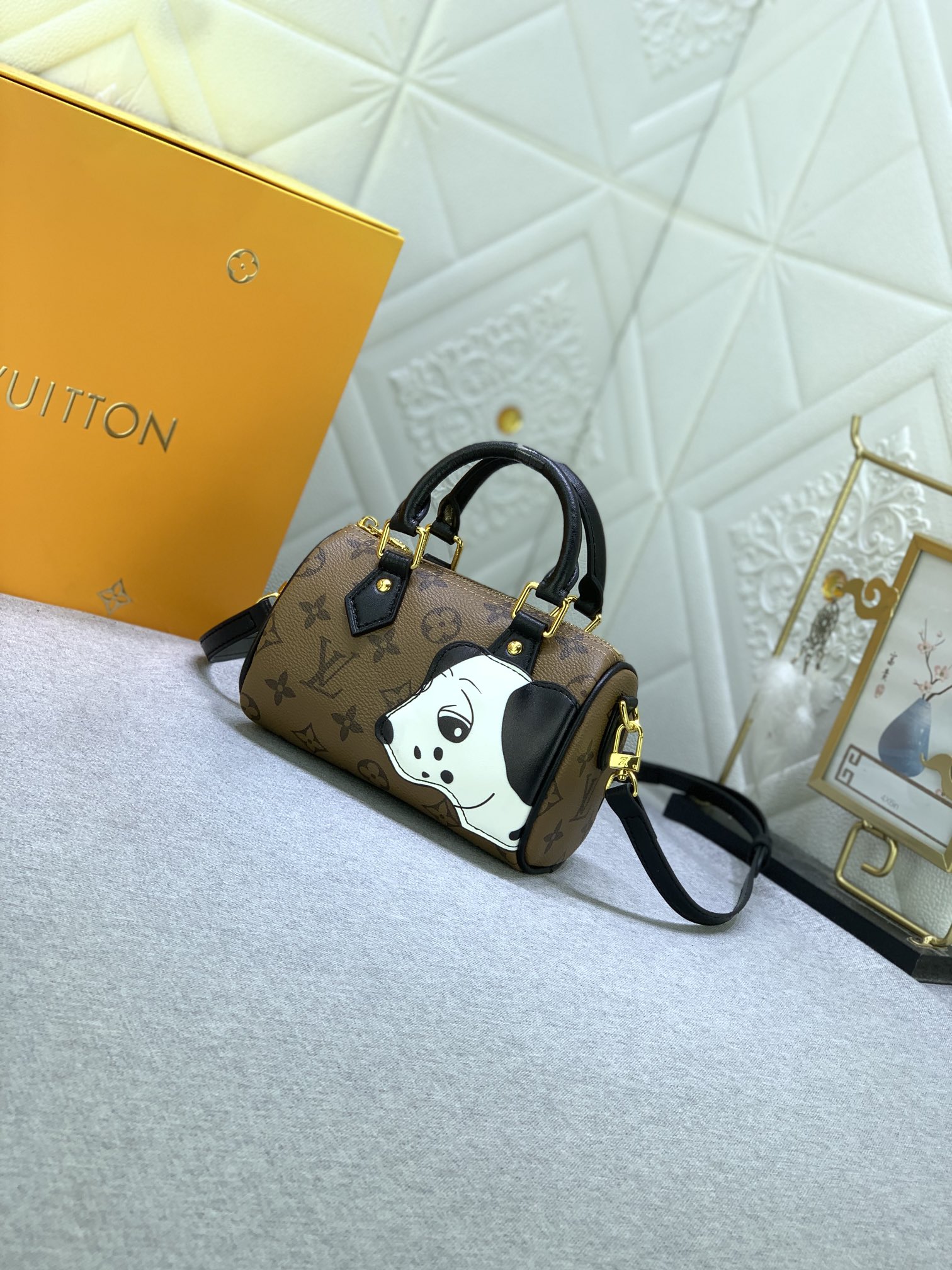 LV Nano Speedy Monogram 斑點狗小牛皮貼章 手提斜挎手袋-M83688 2