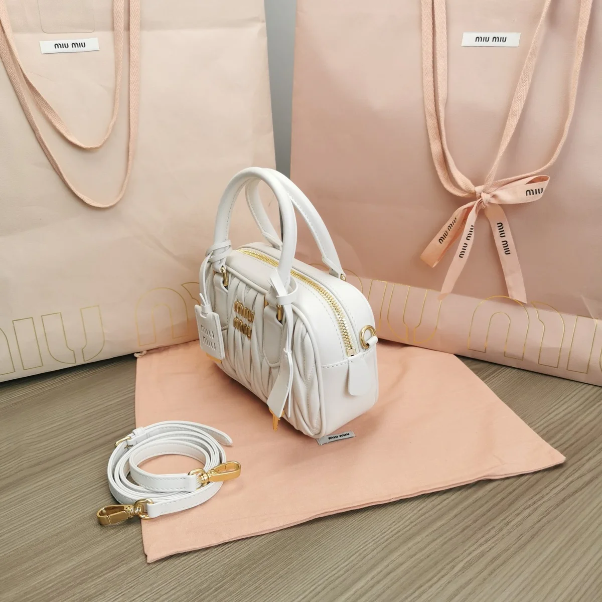 MiuMiu Arcadiematelassé納帕皮革手袋5BB123 4 Ob7PnpMYEKk0ySV11LXy
