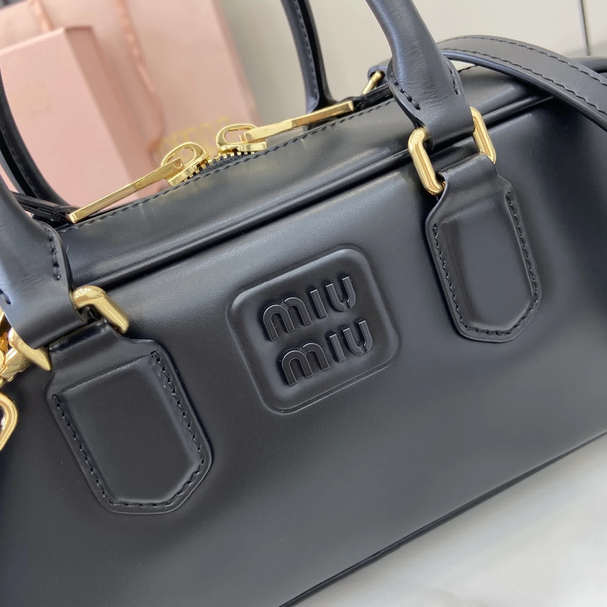 MiuMiu Arcadiematelassé納帕皮革手袋5BB148 6 hMXQTerw NkzrlEpKel0