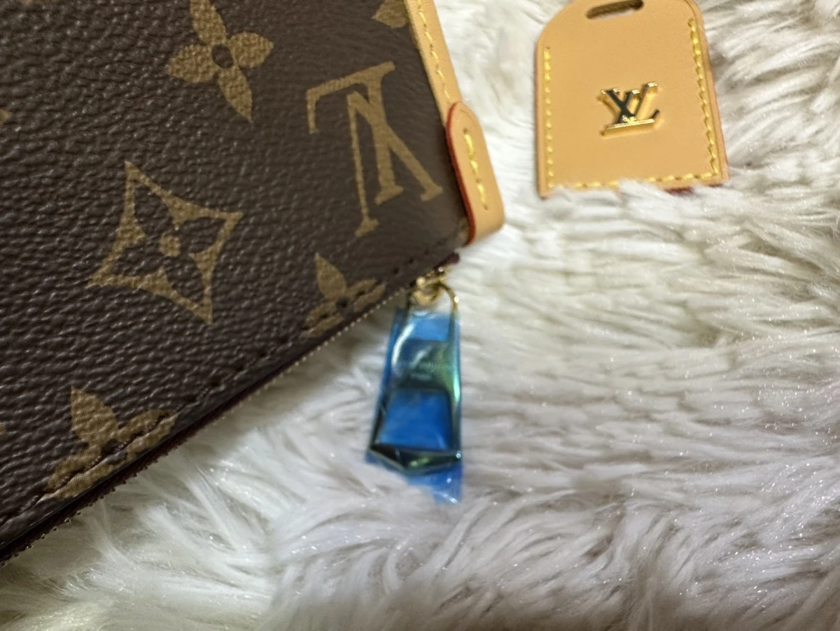 shopbag 131220241117409