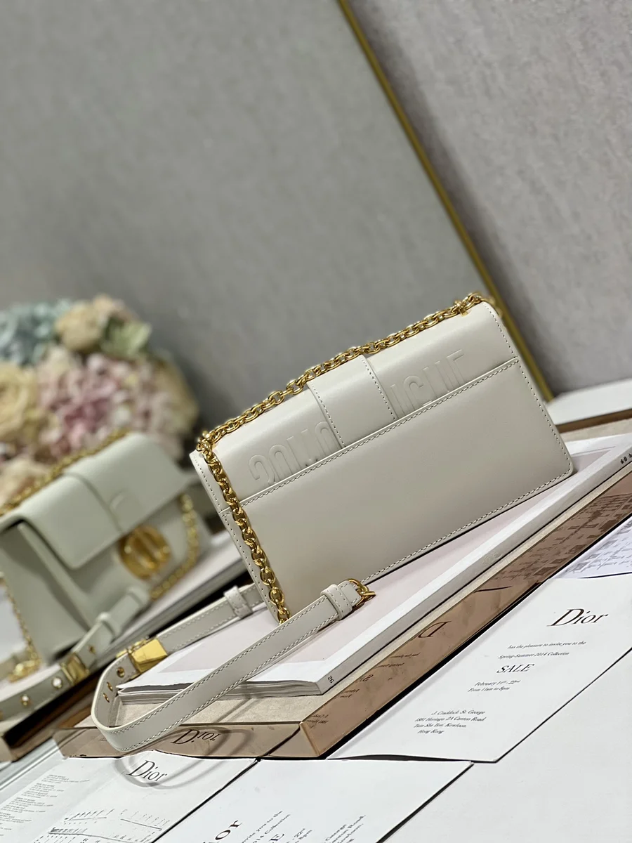 Dior Montaigne 奶白 小牛皮斜孭袋PM-M9334 6 4QCjKXP1 04NW 0SVdY0