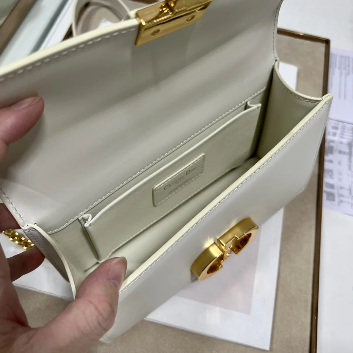 Dior Montaigne 奶白 小牛皮斜孭袋PM-M9334 8 KDHe3D6PswpqK B6Xjpr
