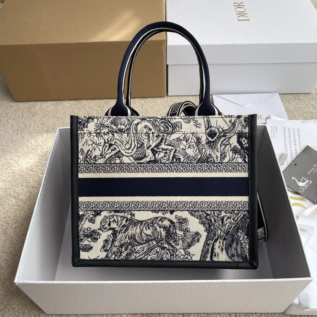Dior Book 海軍藍托特手袋PM-M1325 4