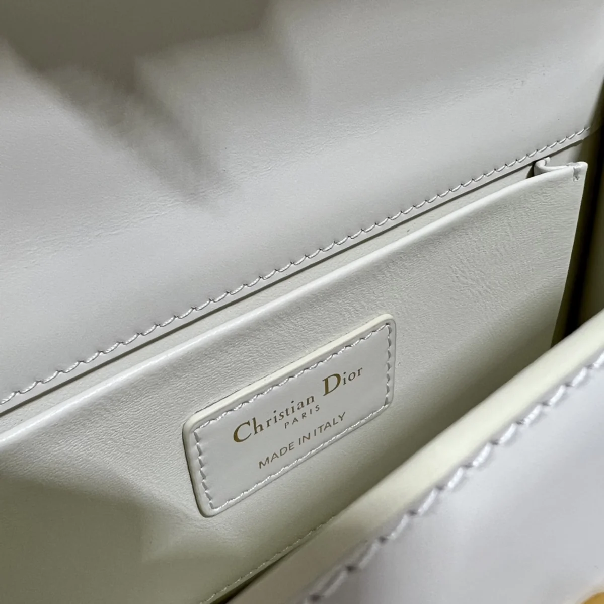 Dior Montaigne 奶白 小牛皮斜孭袋PM-M9334 9 Rn2Cqc0lqXAqGWHtM1RH