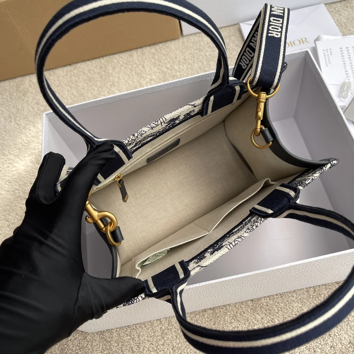 Dior Book 海軍藍托特手袋PM-M1325 8