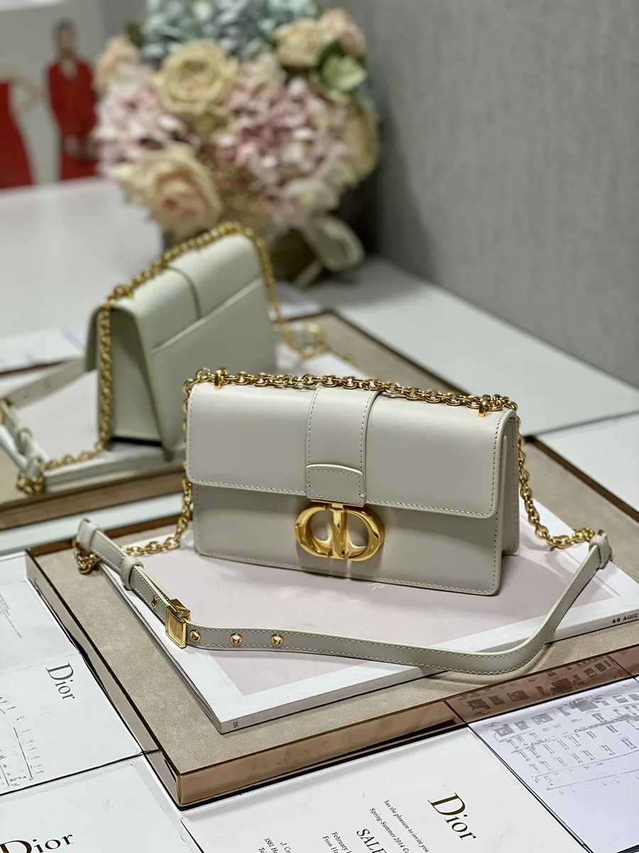 Dior Montaigne 奶白 小牛皮斜孭袋PM-M9334 3
