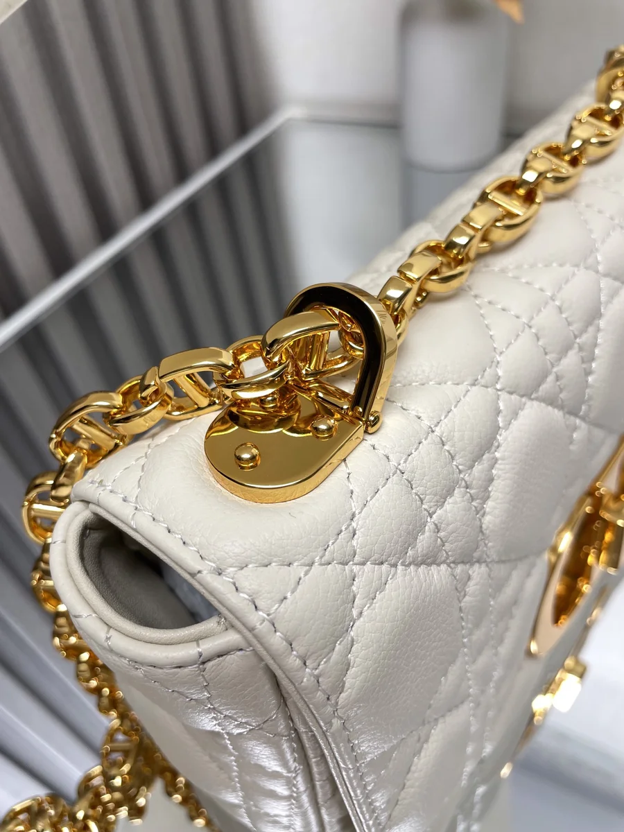 Dior Caro 象牙 小牛皮斜孭袋PM-M9241 6 LAGacMhwYmsDmiE50c0