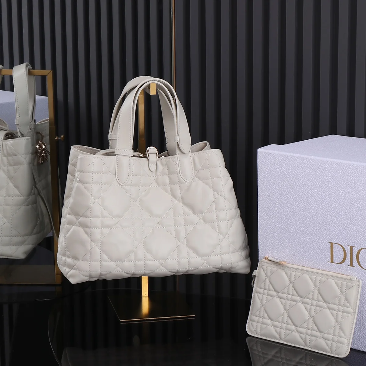 Dior Toujours 奶白色 小牛皮肩背袋MM-M2821 4 hRqckTy3iL6WNesTJGyV