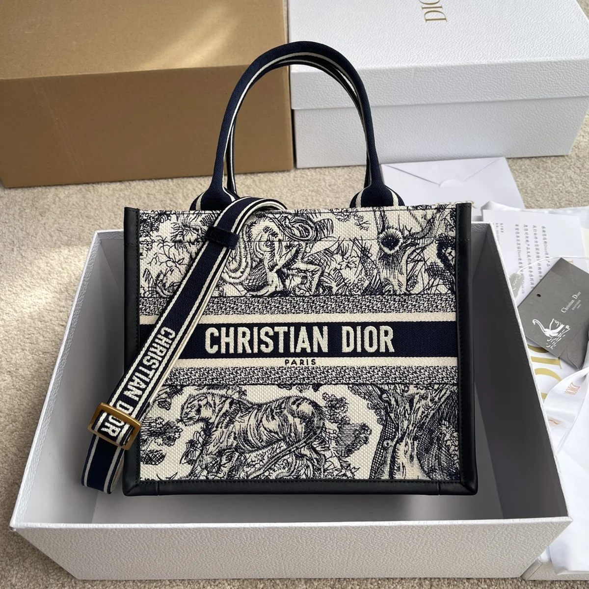 Dior Book 海軍藍托特手袋PM-M1325 2 o Da1w3VC60KcUJREZe8
