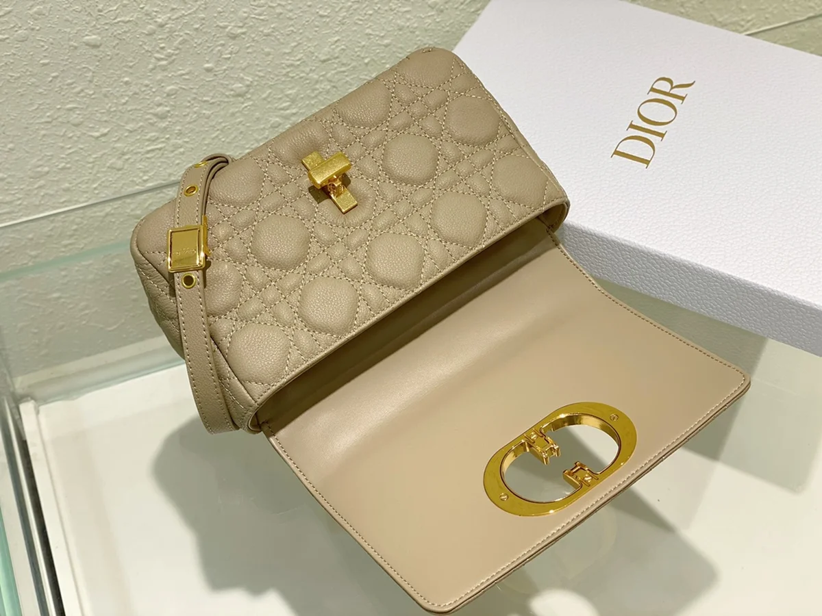 Dior Caro 繩索色肩背袋PM-M9241 9 ptwAk1xVX8Iln1 bfa63